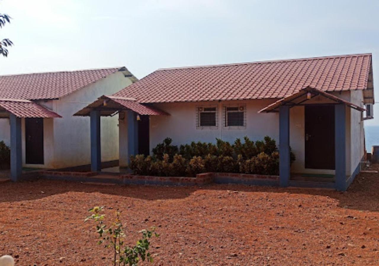 Sea King Beach Resort Ganpatipule Eksteriør bilde
